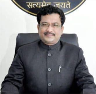HON. SHRI SONMONI BORAH (IAS)